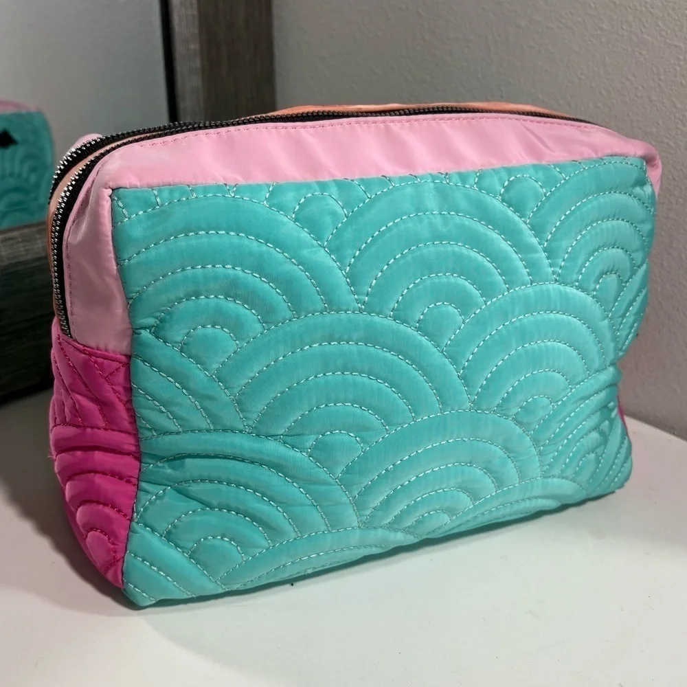 Betsey johnson weekender double zip make-up/toiletries bag